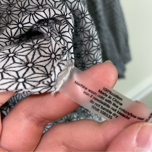 Sundays Alexa Blouse 100% Cotton Ruffle Sleeves Grey Print Small - Picture 7 of 7